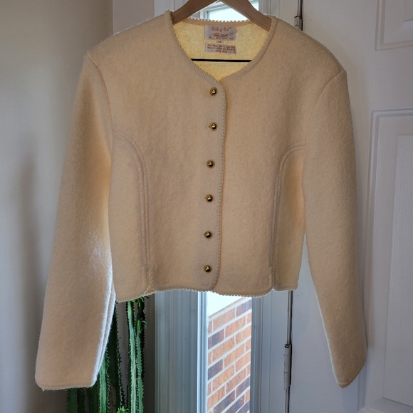 Tally Ho Sweaters - Tally Ho Wool Longsleeve Cropped Gold Button Cream Sweater, Size 8p